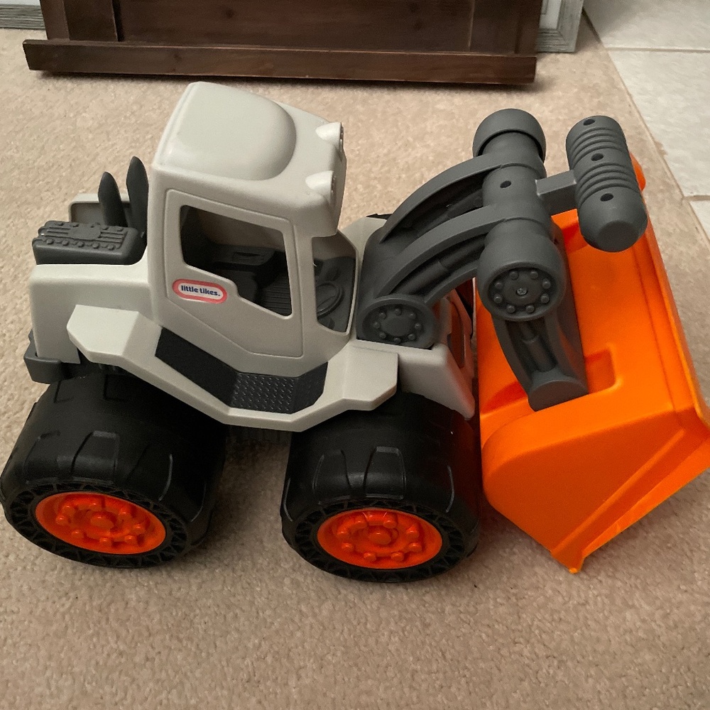 Little Tikes Digger Truck